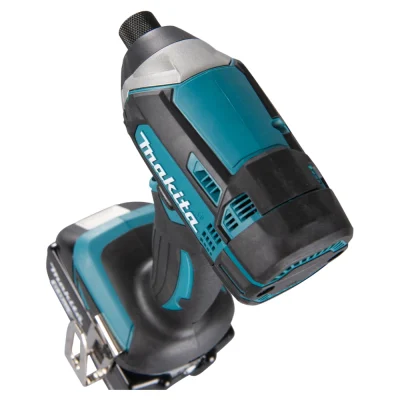 סט מברגת אימפקט DTD152Z ופטישון DHR202Z מבית Makita + תיק, מטען ו-2 סוללות בייסיק
